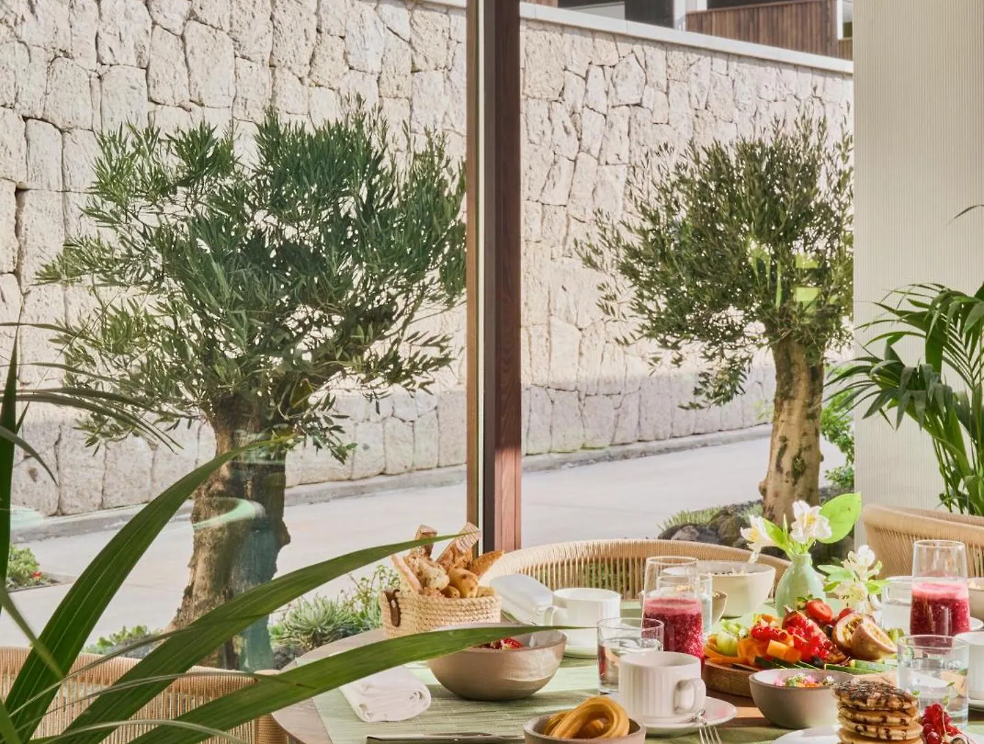מלון אדחה Royal Hideaway Corales Villas